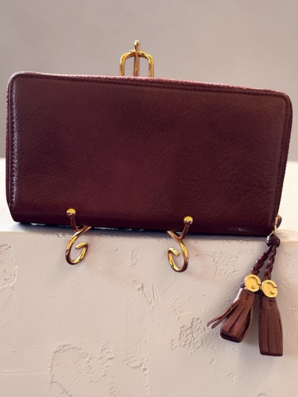 EUC Gucci Leather wallet/Clutch - Picture 2 of 9